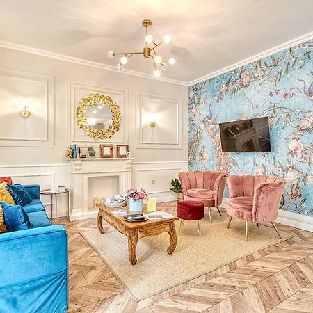 The Doors Boutique Apartments Mosonmagyaróvár Extérieur photo