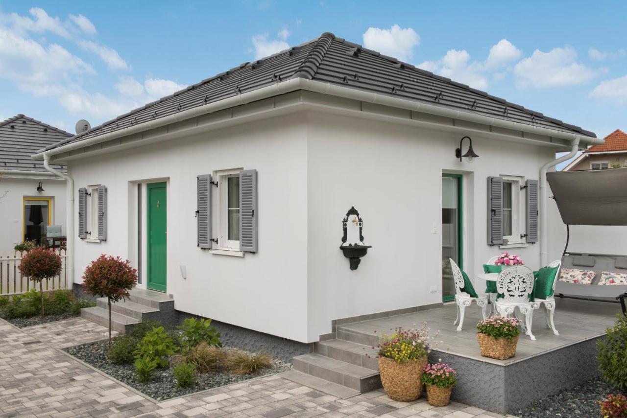 The Doors Boutique Apartments Mosonmagyaróvár Extérieur photo