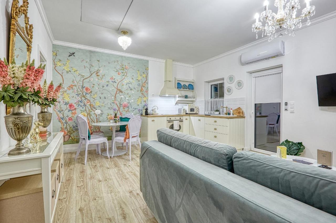 The Doors Boutique Apartments Mosonmagyaróvár Extérieur photo